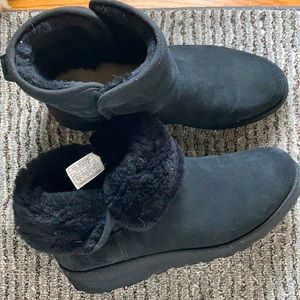 Ugg wedge boot